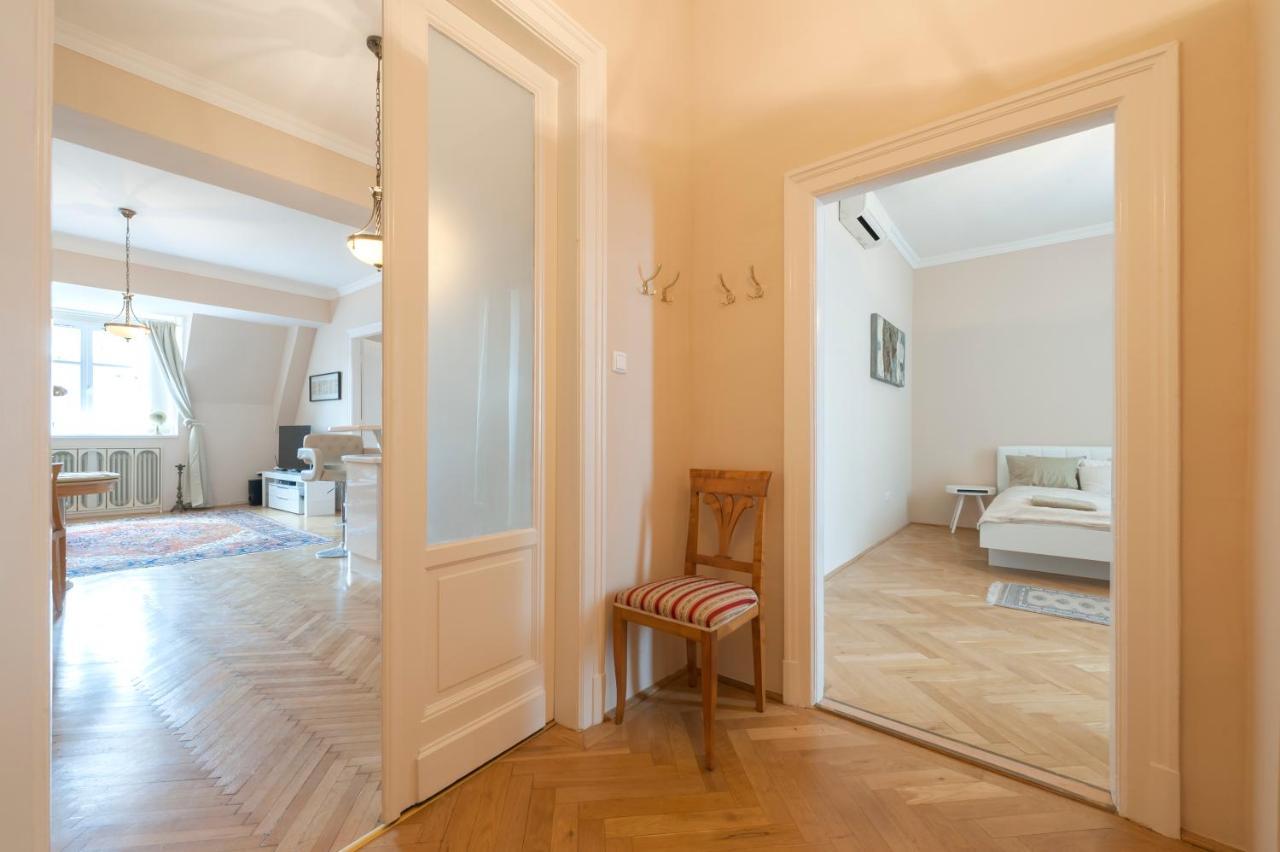Opera & Basilica 2 Bedrooms With Balcony Budapeşte Dış mekan fotoğraf
