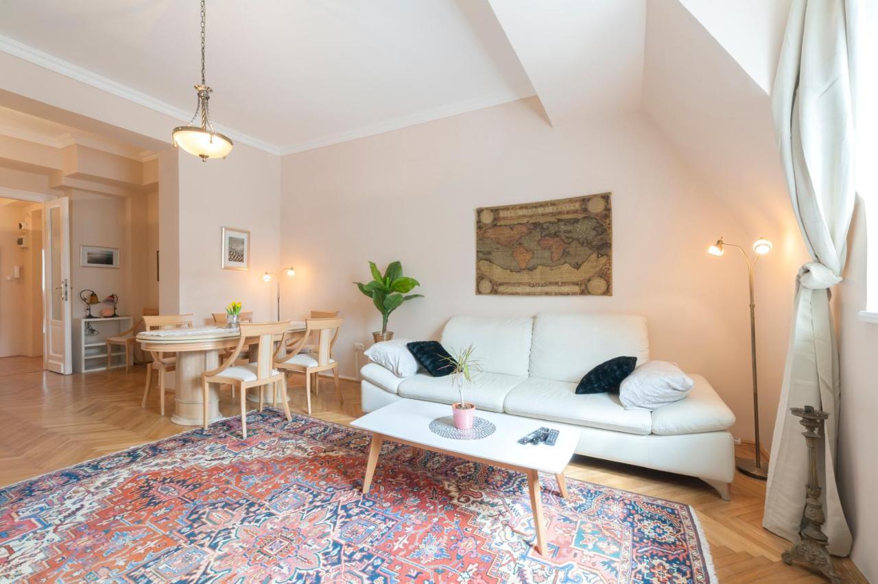 Opera & Basilica 2 Bedrooms With Balcony Budapeşte Dış mekan fotoğraf